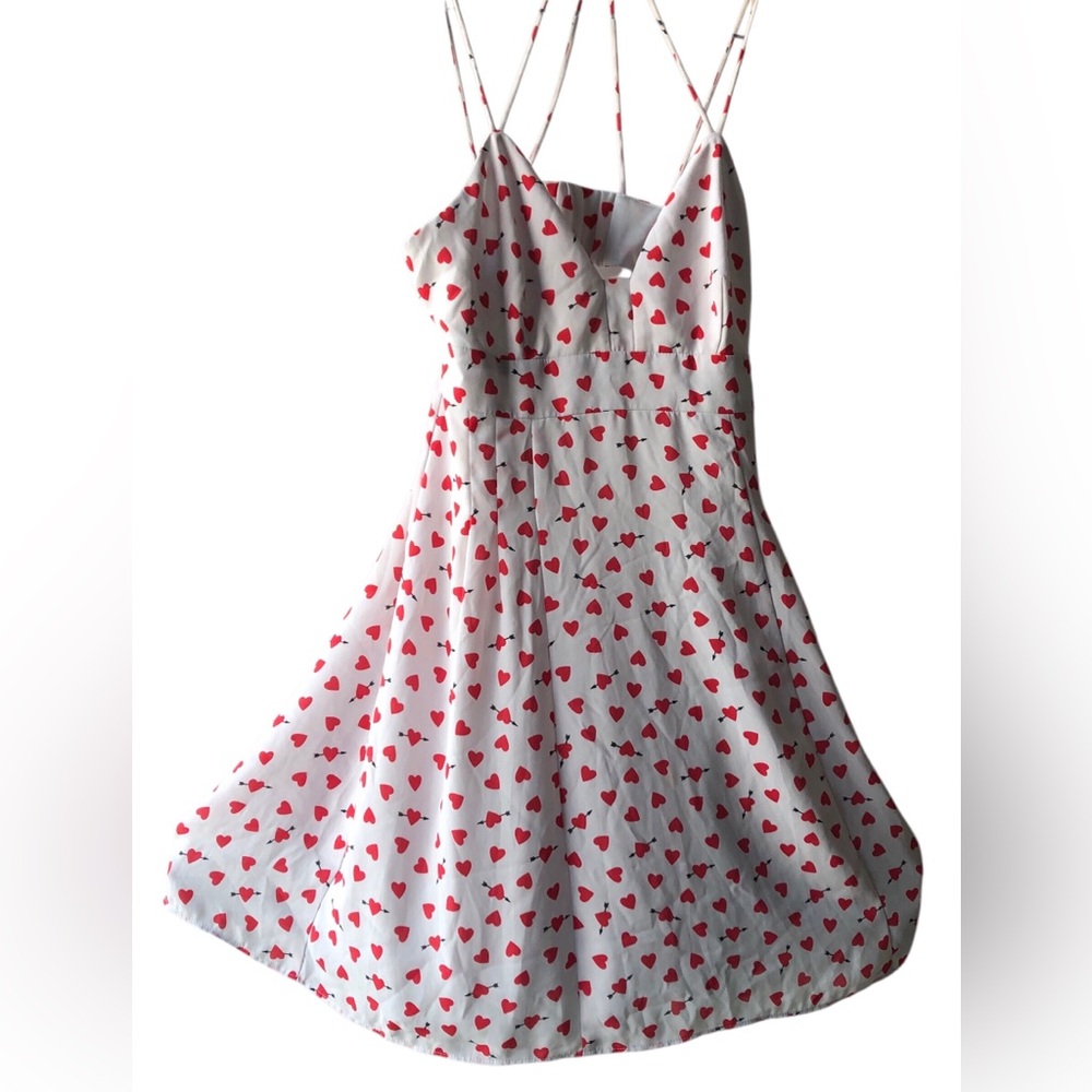 EXPRESS Size 2 Women Dress.White and Red Heart Print Mini Dress,Pre Owned Great